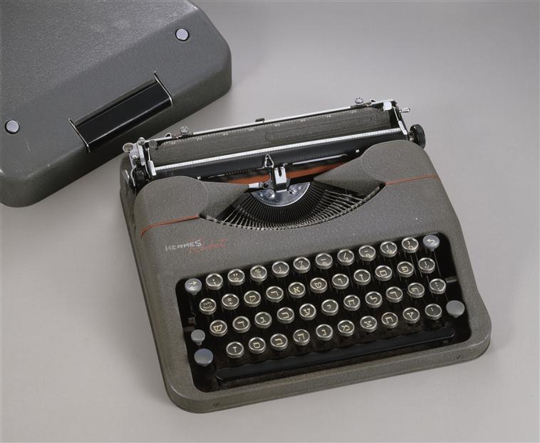 20120908 Typewriter